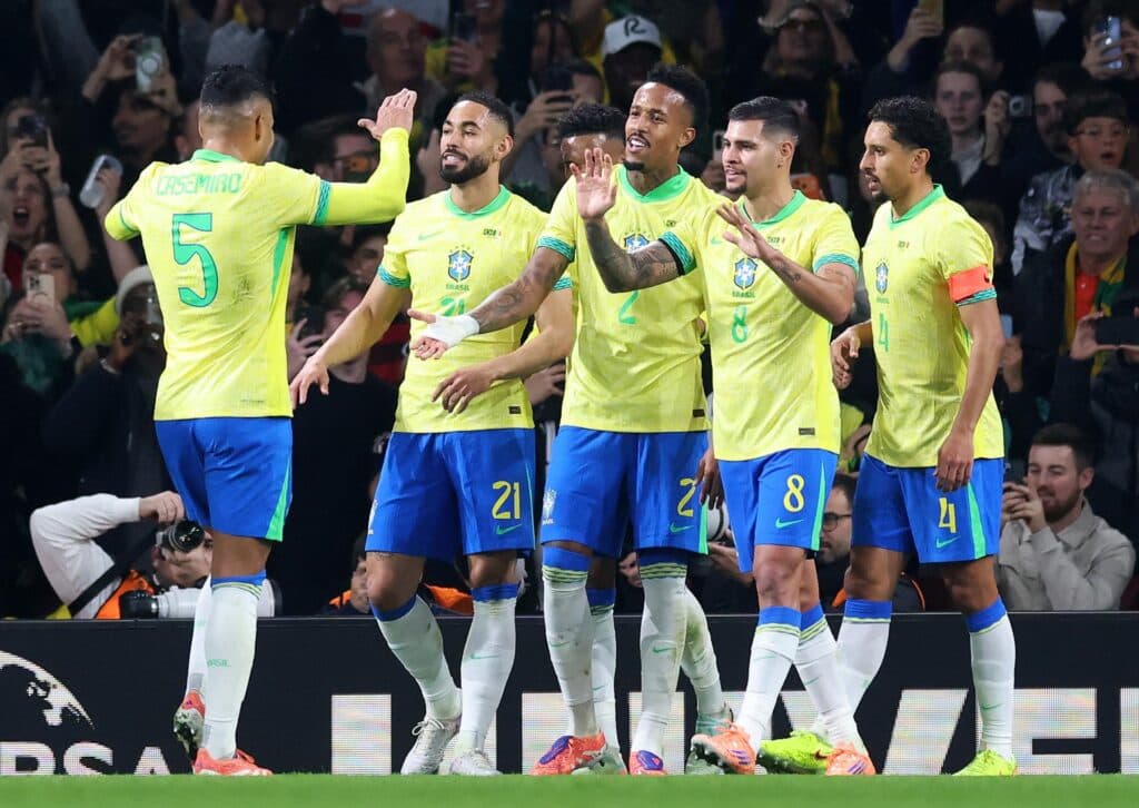 Brasil quebra tabu, domina Senegal e vence amistoso em Londres