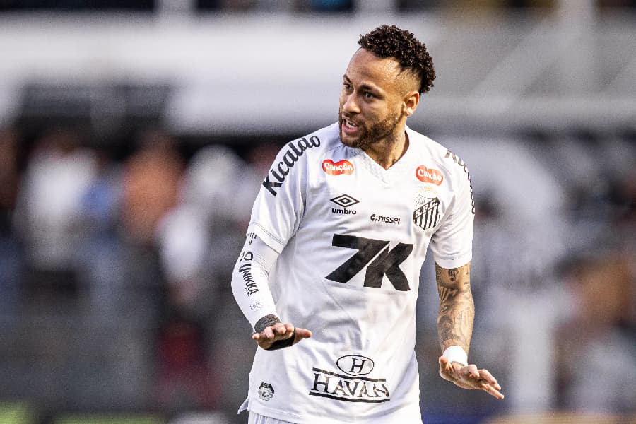 Neymar atuou por 23 minutos contra o Fortaleza - Raul Baretta / Santos