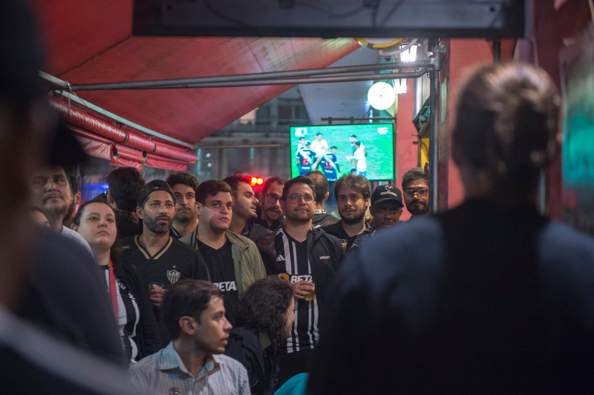Torcedores acompanham ao jogo do Atlético-MG em São Paulo - Kaio Lakaio/Placar