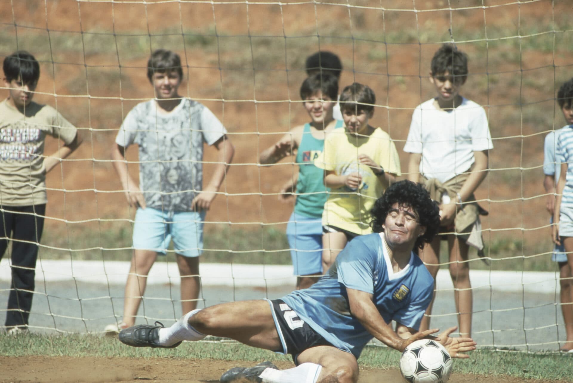Diego Armando Maradona, pelas lentes de PLACAR