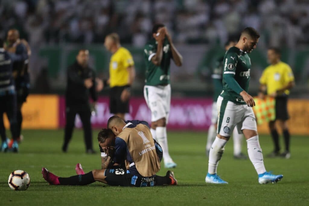 2019: último ano em branco do Palmeiras teve eliminação para o Grêmio na Libertadores e 3º lugar no Brasileirão - EFE/ Fernando Bizerra Jr.
