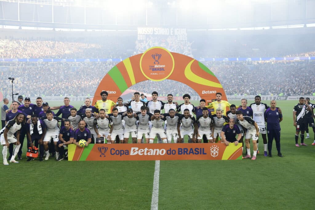 Vasco x Corinthians no jogo de volta da final da Copa do Brasil 2025 - Alexandre Battibugli/PLACAR