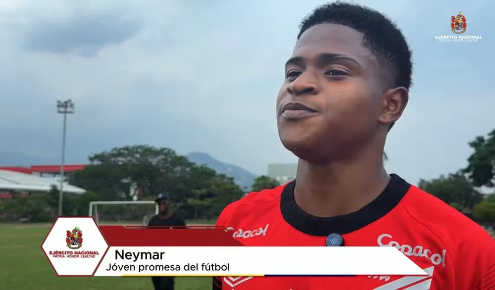 Neymar, participante de peneira do Athletico Paranaense na Colômbia - Divulgação / Colombia Estereo