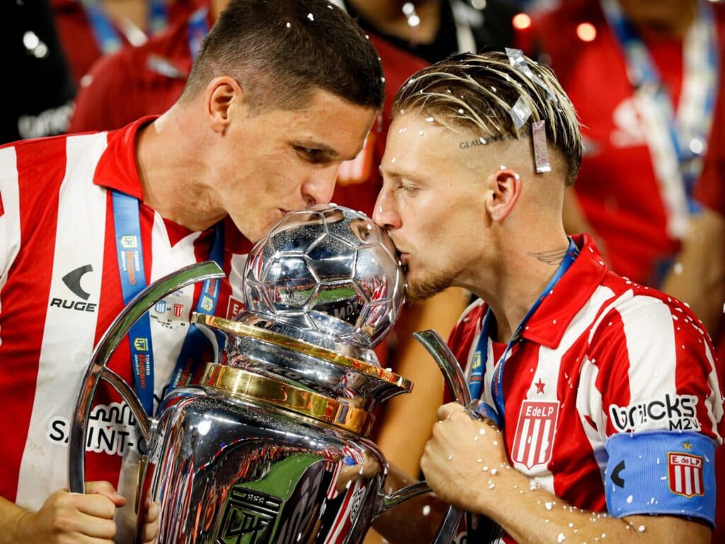 Estudiantes venceu o Racing e conquistou o título argentino - @EdelpOficial/X