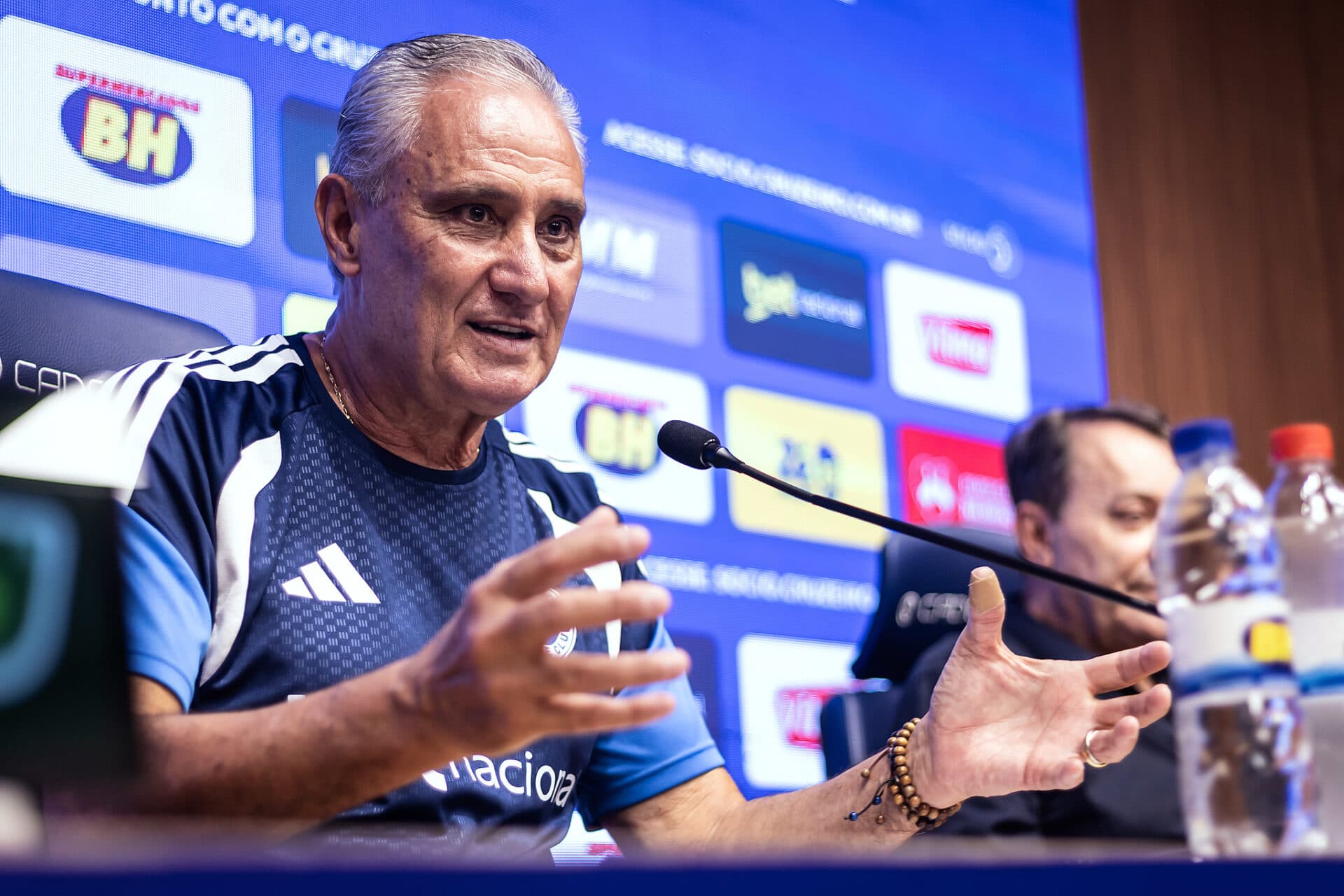 Tite evita rusga com Gabigol e justifica pausa na carreira: ‘Precisava reciclar’