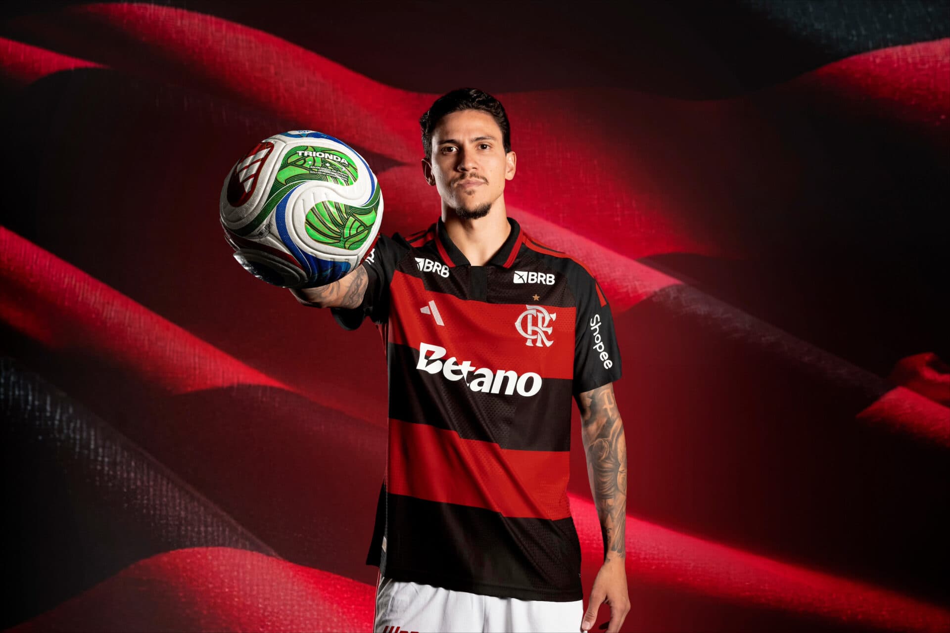 Pedro, do Flamengo, inicia nova fase fora de campo