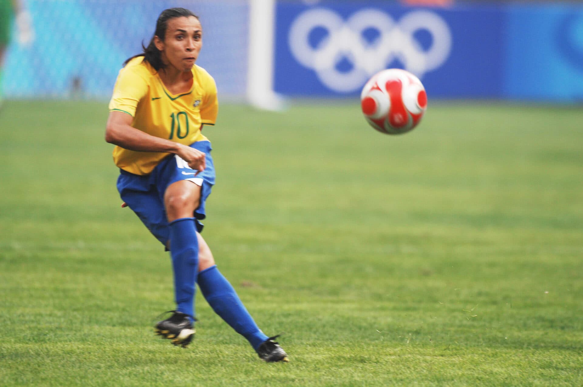 Marta, 40 anos: fotos da Rainha no acervo de PLACAR