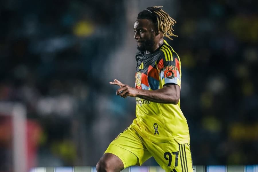 Francês rescinde com clube mexicano após caso de racismo