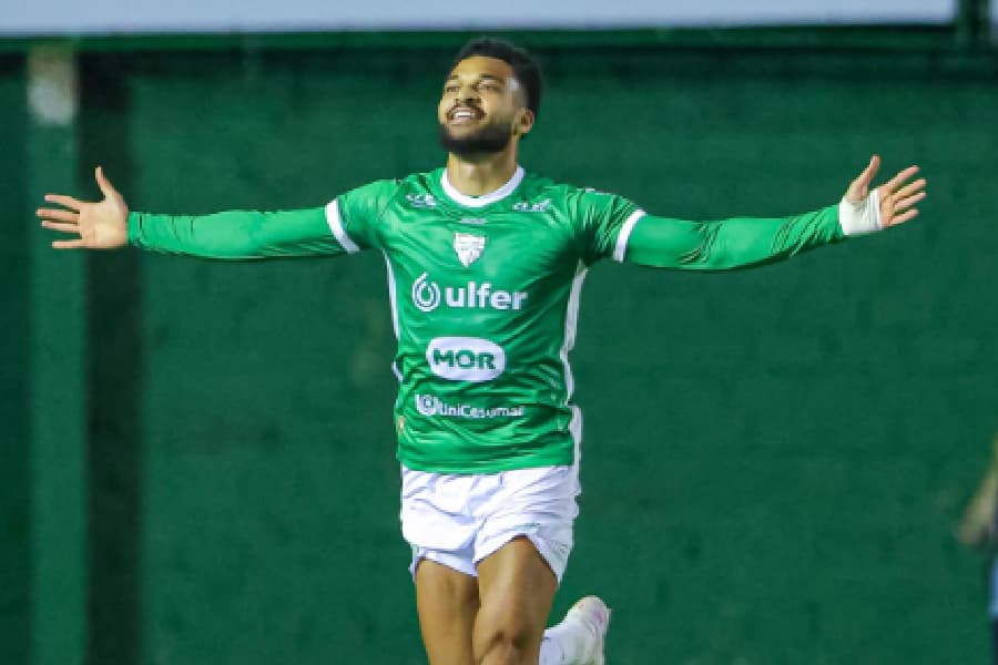 Wellisson, do Avenida, foi um dos artilheiros do Campeonato Gaúcho, ao lado de Fabinho, do Monsoon, ambos com seis gols - Reprodução/@wellisson._