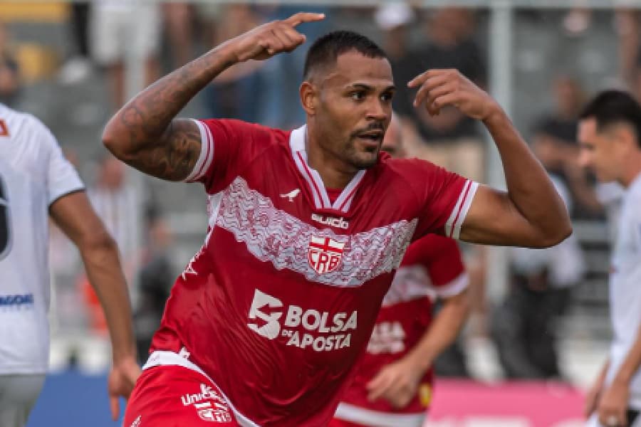 Mikael, do CRB, foi o artilheiro do Campeonato Alagoano, com sete gols - Reprodução/@mikaelfelipe99