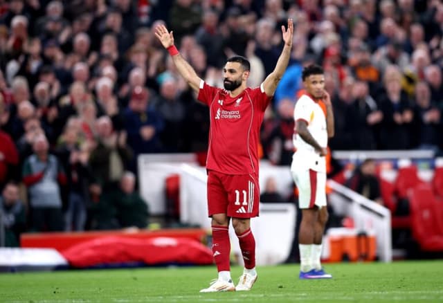 Salah supera Ronaldo na Premier League, afirma Carragher