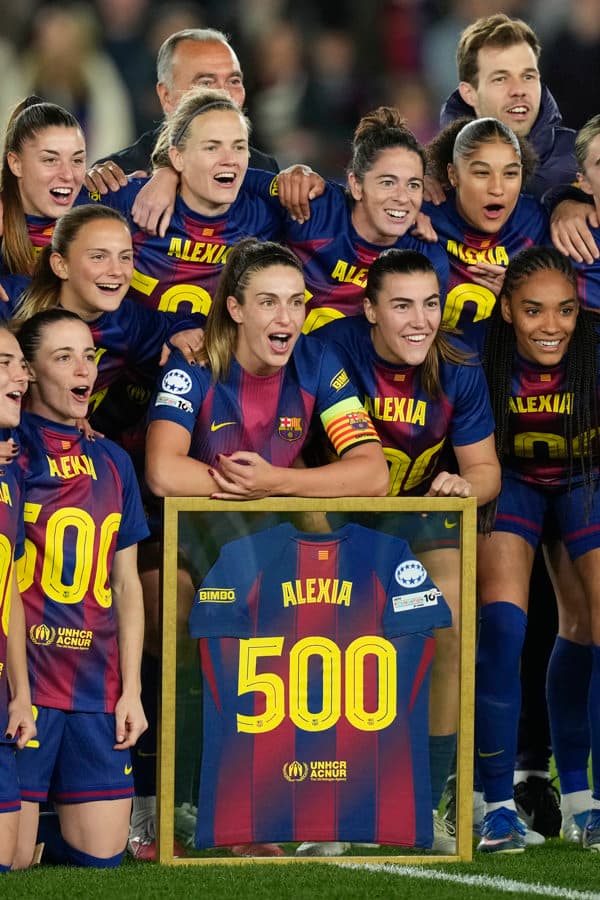 Alexia Putellas completou a marca de 500 jogos - Enric Fontcuberta/EFE