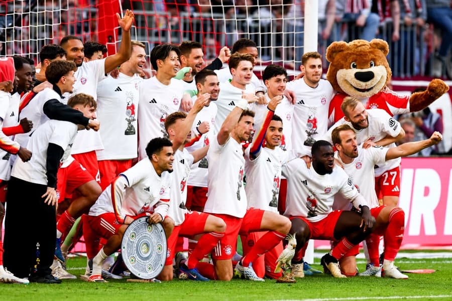 Bayern vence Stuttgart de virada e é campeão da Bundesliga