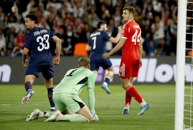 Champions: Por que toque de mão de João Neves não foi pênalti?