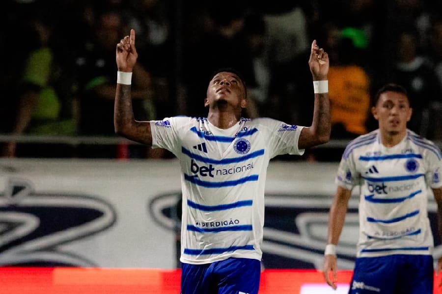 Eficiente, Cruzeiro castiga Remo no Baenão e engata terceira vitória seguida