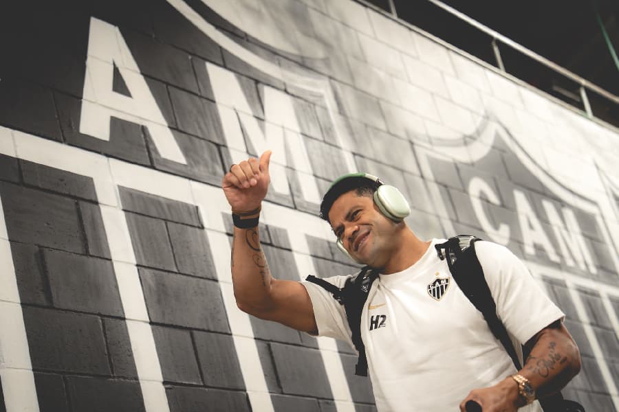 Hulk foi com a delegação do Atlético-MG para a Arena MRV - Pedro Souza/Divulgação