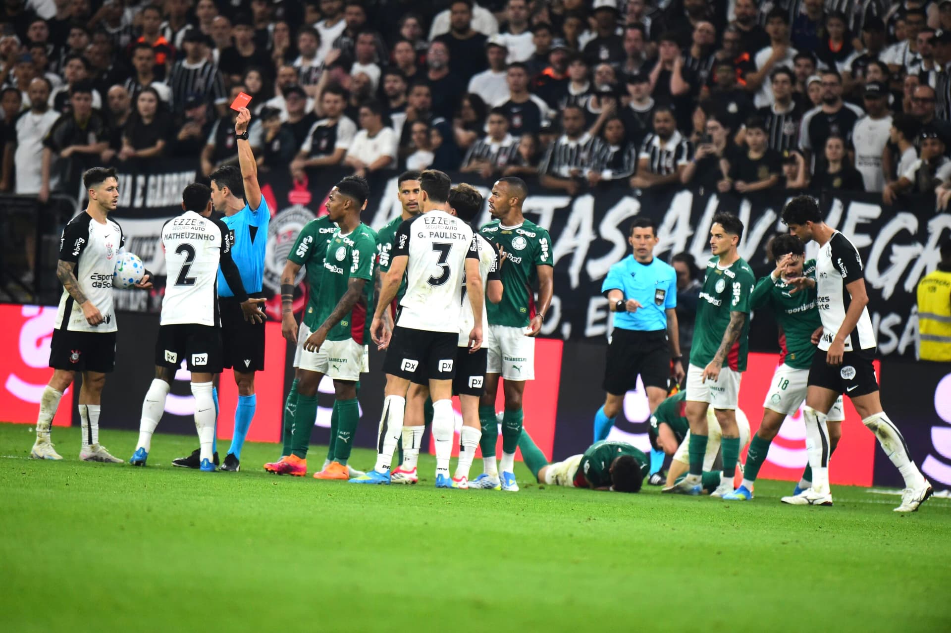 A tensão de Corinthians x Palmeiras, pelo olhar de PLACAR