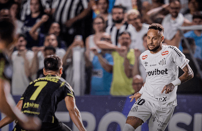 Neymar marca, mas Santos só empata com reservas do Recoleta
