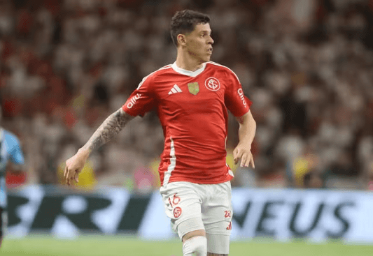 Volante do Inter recebe sondagem de time mexicano