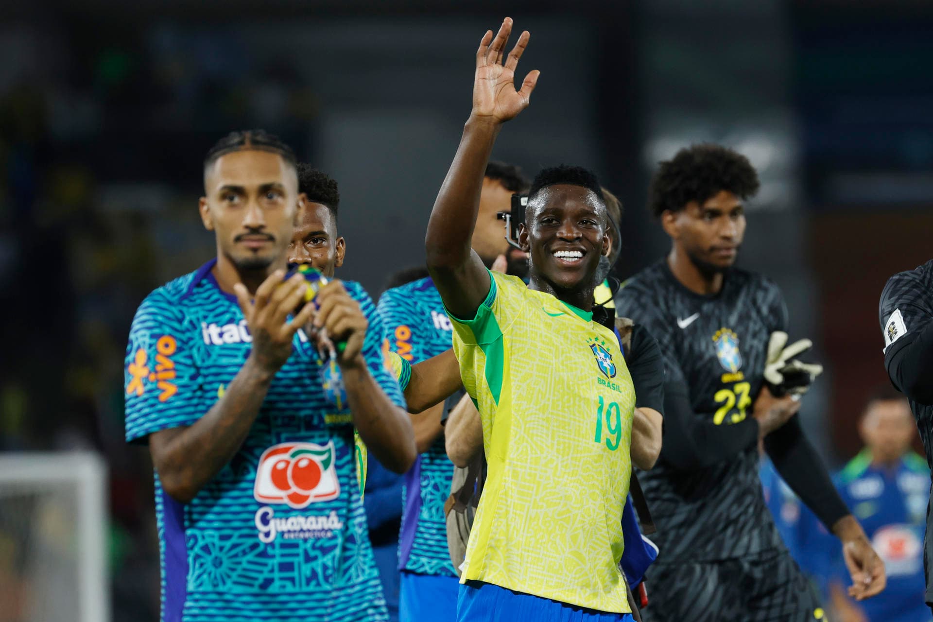 Sem Estêvão, Luiz Henrique é candidato a uma vaga de titular na próxima Copa - EFE/Antonio Lacerda