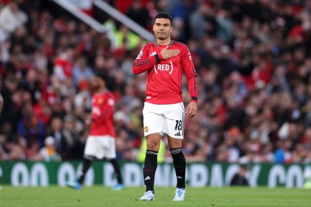 Manchester United e Liverpool duelam por vaga na próxima Champions
