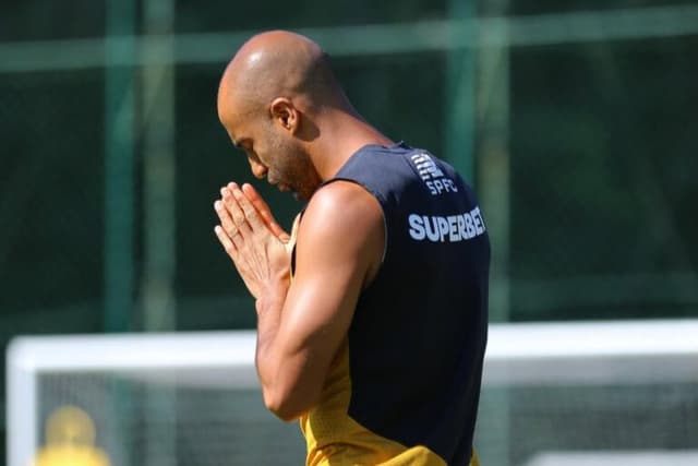 Lucas Moura sofre ruptura de tendão e não joga mais pelo São Paulo em 2026