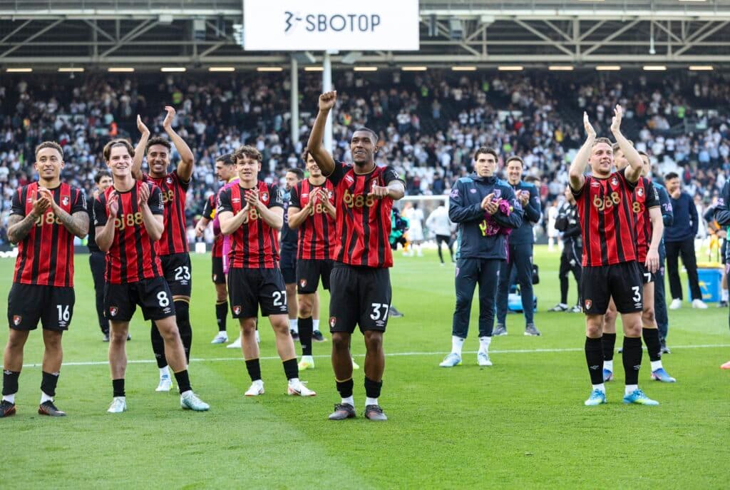 Rayan marca golaço, Bournemouth vence Fulham e entra no G6 da Premier League