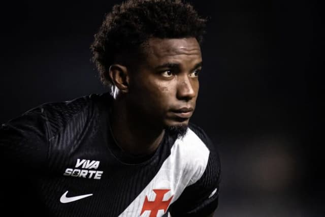 STJD absolve Thiago Mendes; Vasco e Corinthians são multados