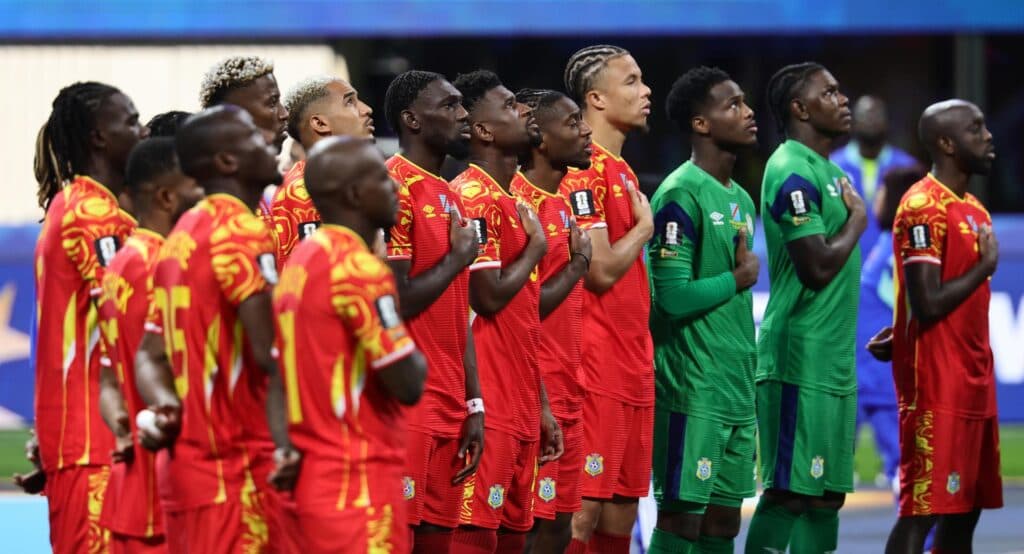 Wissa marca duas vezes, RD Congo vira sobre Uzbequistão e avança na Copa
