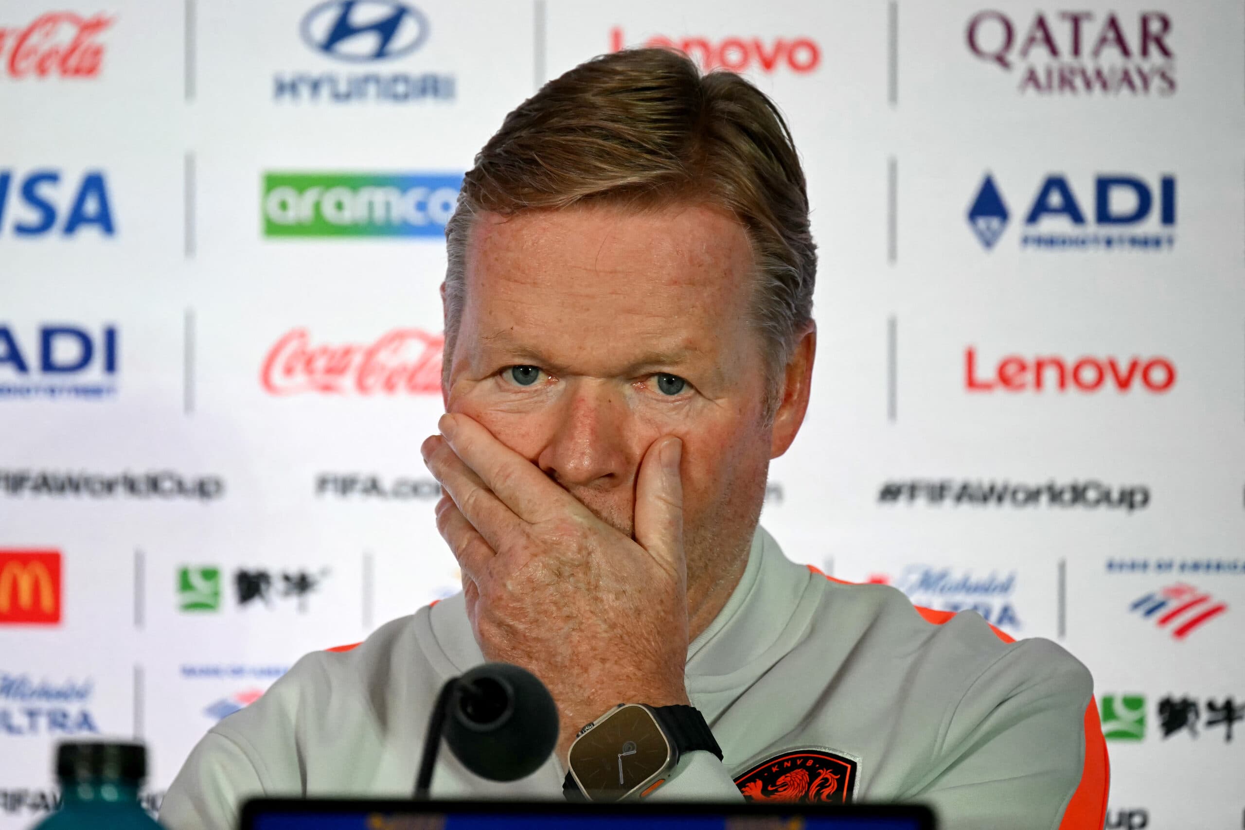 Koeman sobre titularidade de Memphis: ‘Quando eu achar que precisamos dele, jogará’