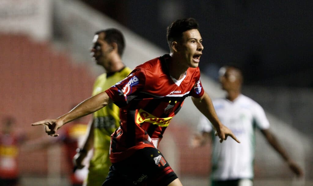 Gabriel Martinelli com a camisa do Ituano - Divulgação / Ituano FC