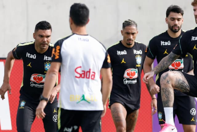 Seleção brasileira realiza primeiro treino nos Estados Unidos