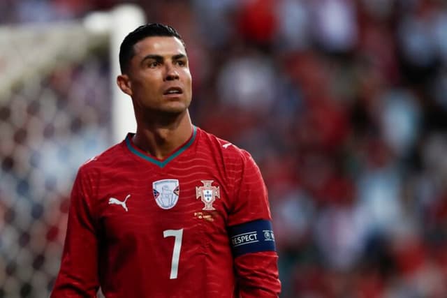 Cristiano Ronaldo perde gols, mas nunca a paixão dos portugueses
