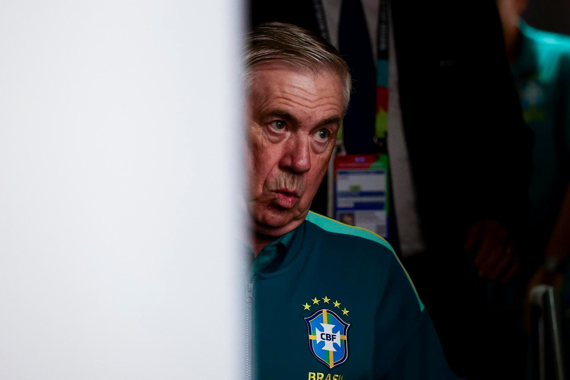 Especialista em mata-matas, Ancelotti tem a missão de manter vivo o sonho do hexa - Christopher Neundorfer/EFE