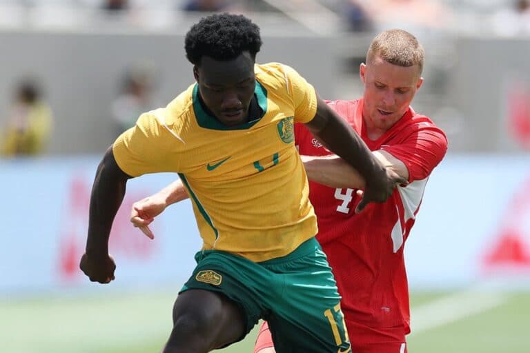 Suíça e Austrália empatam em 1 a 1 antes de estreias na Copa do Mundo