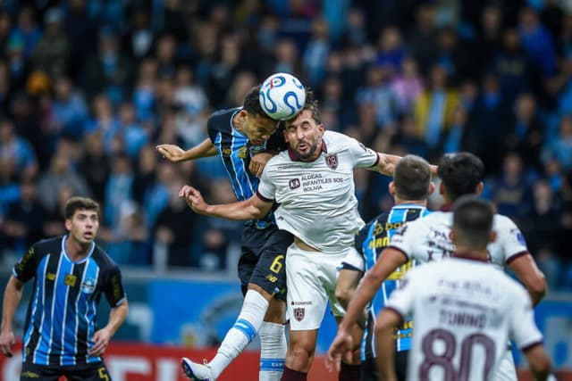 Bolívar castiga o Grêmio na Arena e avança na Copa Sul-Americana