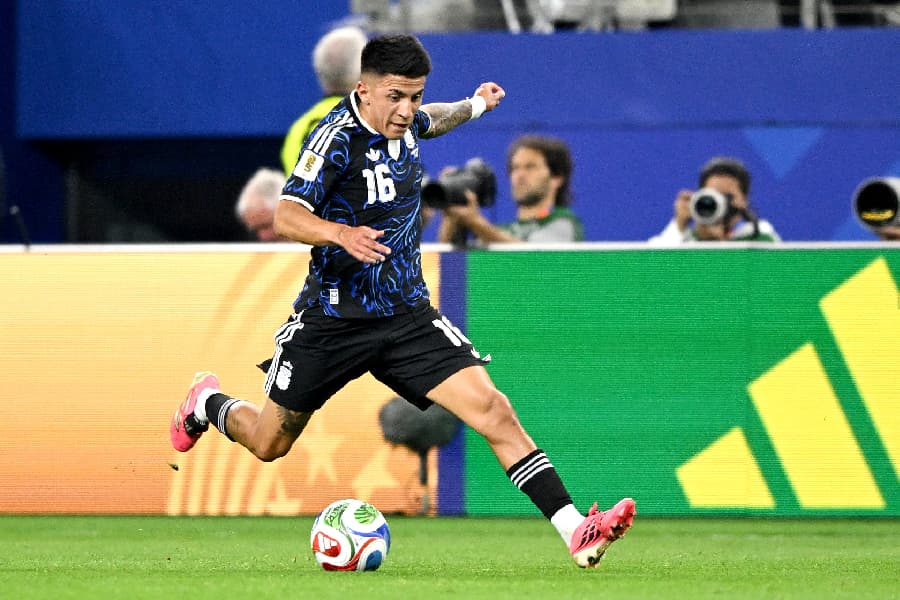 Flamengo tenta nova investida por Thiago Almada, diz portal