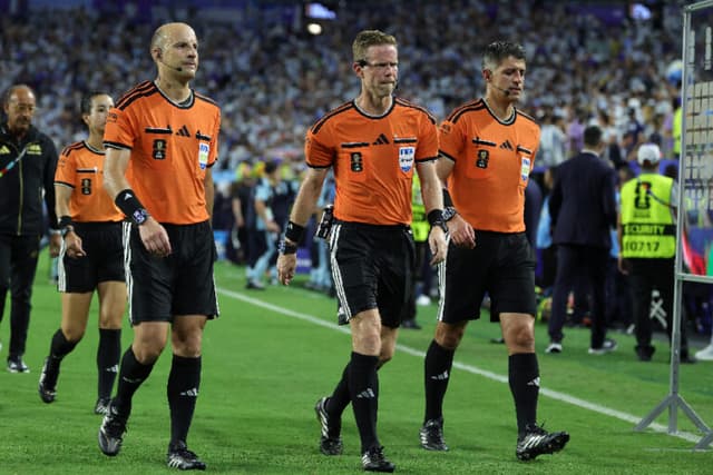 Partida entre França e Marrocos terá novidade no VAR, diz jornal
