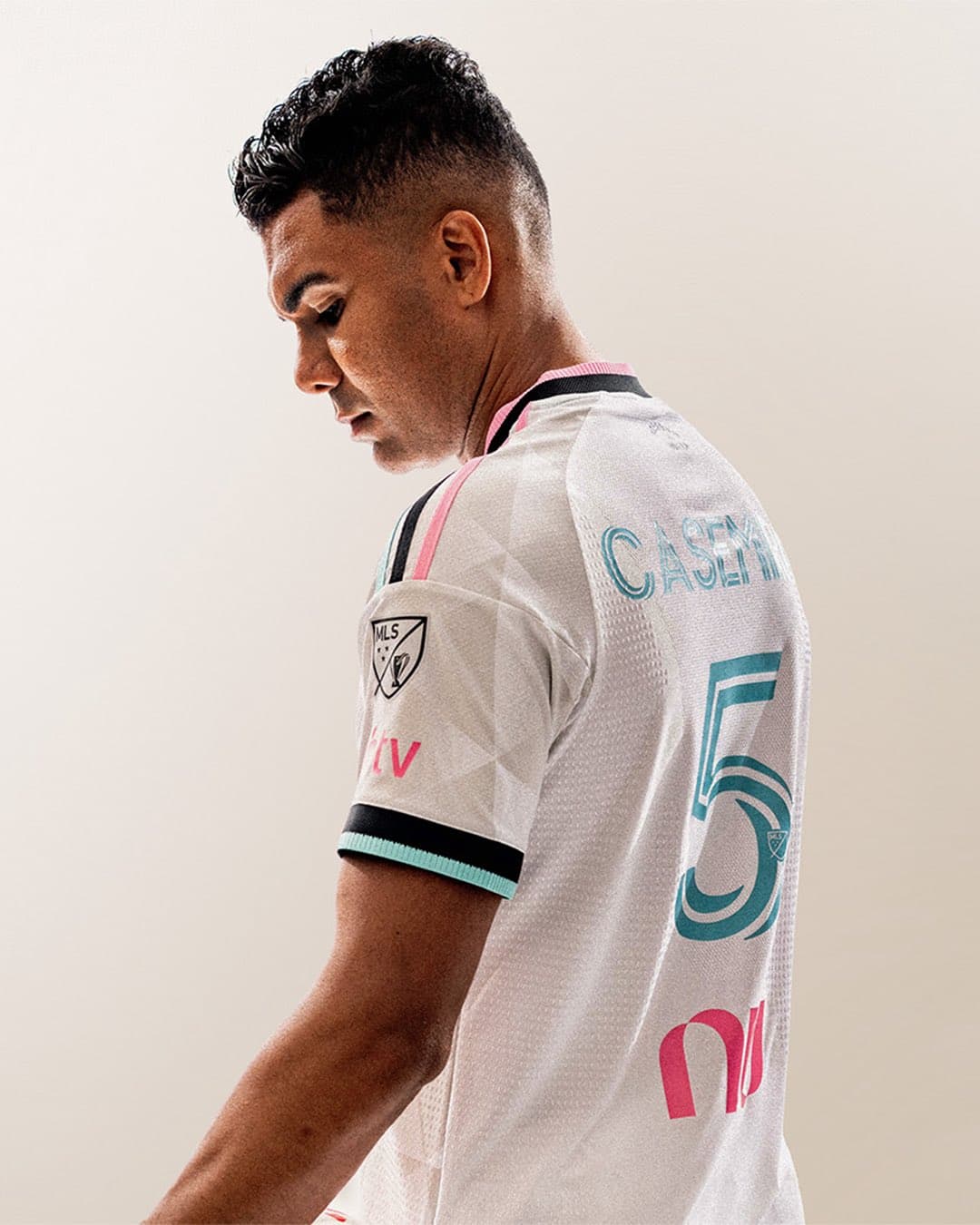 Casemiro com o terceiro uniforme do Inter Miami - Reprodução/@InterMiamiCF