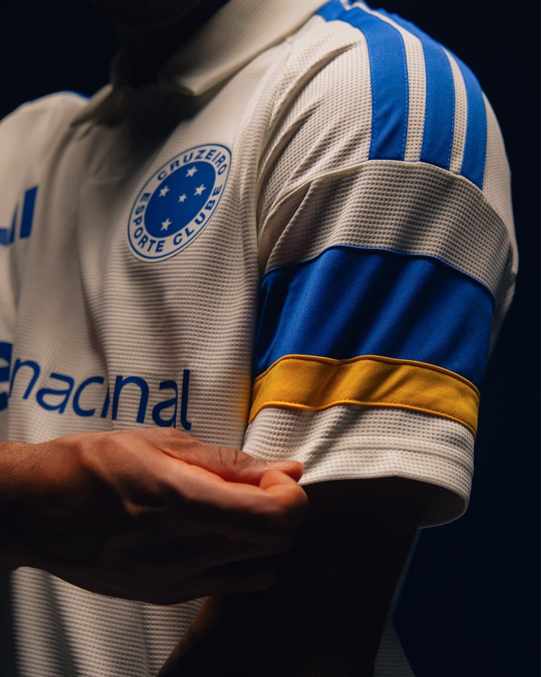 Detalhes do terceiro uniforme do Cruzeiro - Reprodução/@Cruzeiro