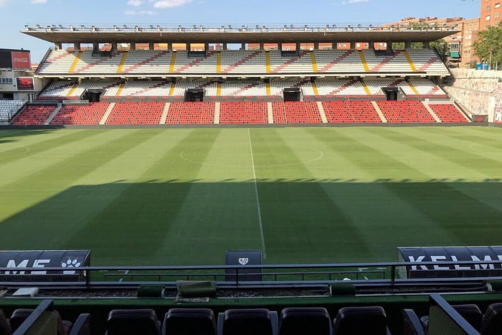 Caso Vallecas: entenda por que charmoso estádio de Madri foi fechado