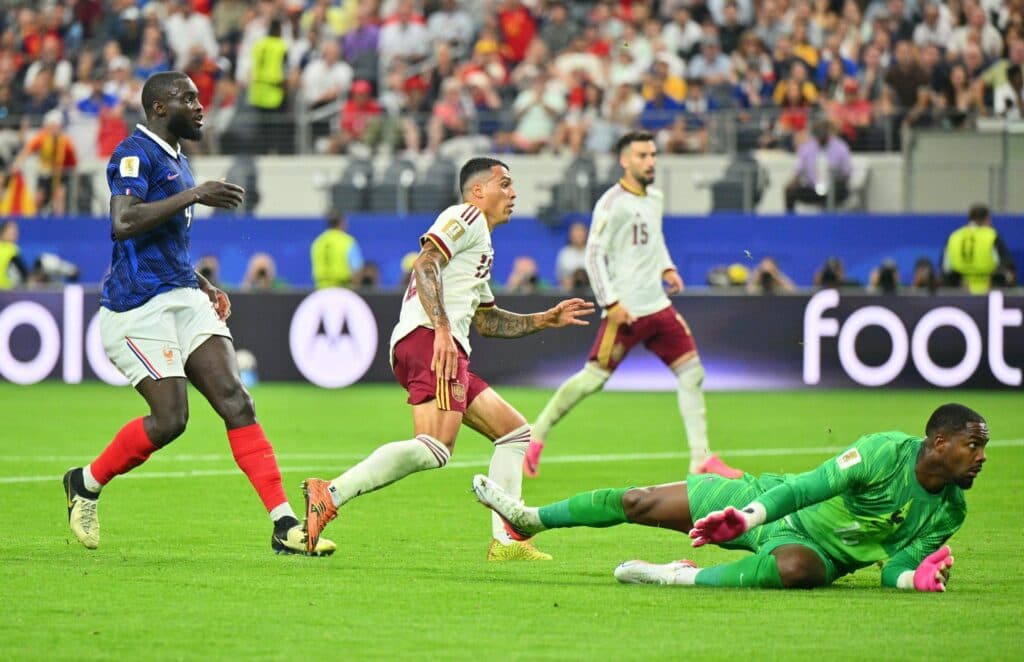 Pedro Porro marcou o segundo gol da Espanha diante da França em Dallas (EFE/EPA/SAM WASSON)