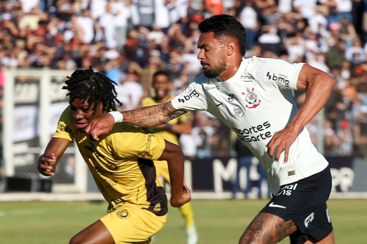 Corinthians sai na frente, mas leva empate do Cascavel em amistoso no Paraná