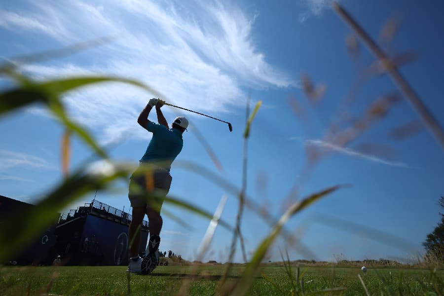 John Parry, atleta profissional de golfe, durante treino - EFE/EPA/ADAM VAUGHAN