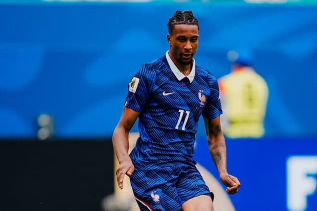Olise bate recorde de Pelé em assistências em uma edição de Copa do Mundo