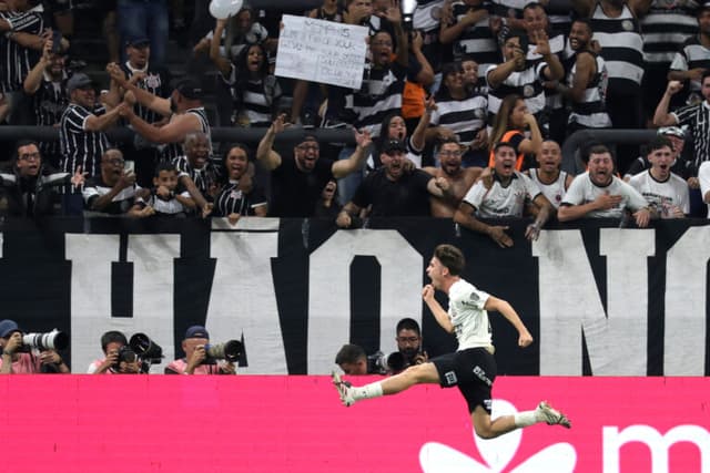 Acesso liberado: Corinthians chega às quartas da Libertadores pela 6ª vez