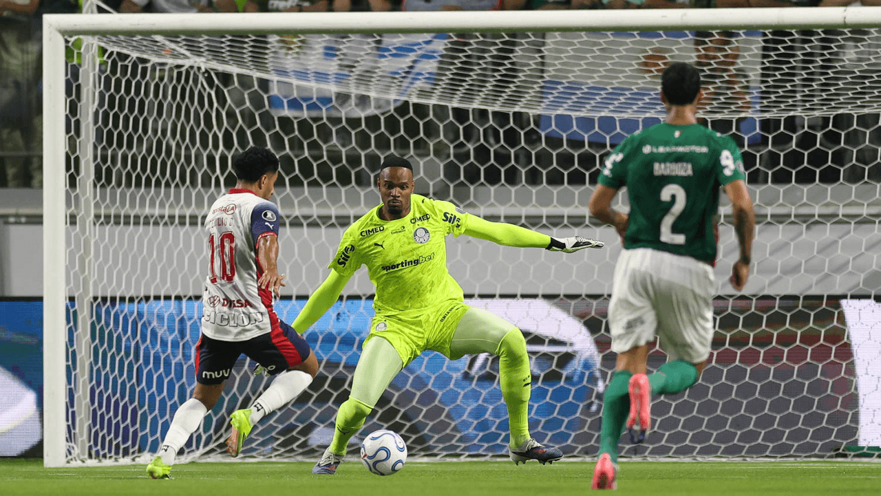 Carlos Miguel falha no fim e Palmeiras empata em casa com Cerro