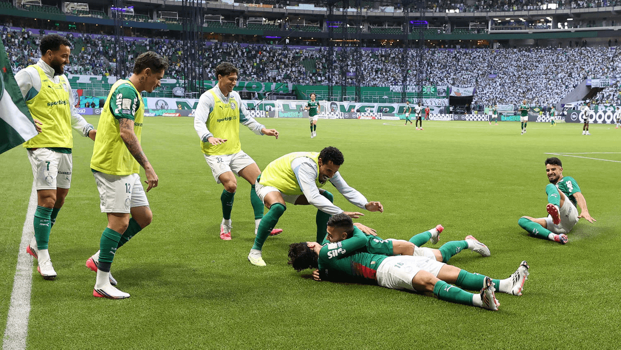 Maurício bate marca importante e mostra protagonismo no Palmeiras