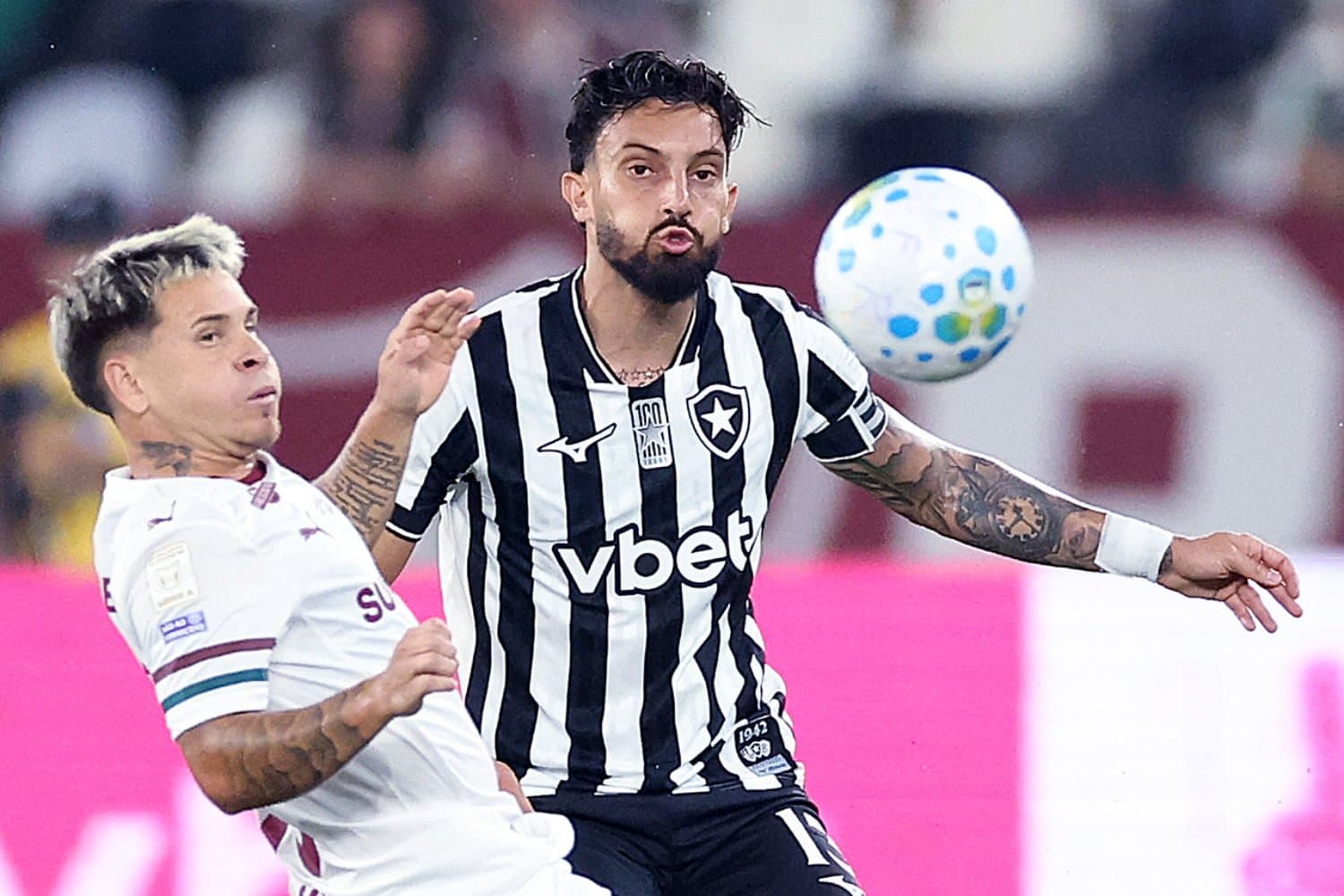Alex Telles anota pintura, mas Ignácio garante empate para o Fluminense