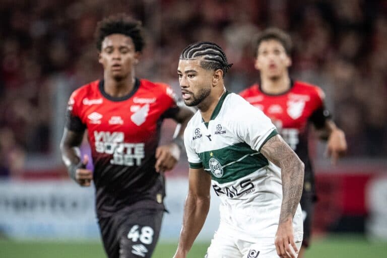 Atletiba na sexta? Entenda a polêmica na data do clássico